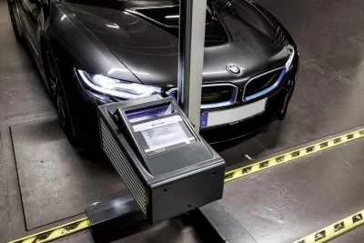 Прибор проверки и регулировки света фар с цифровой камерой MAHA MLT 3000 на роликах