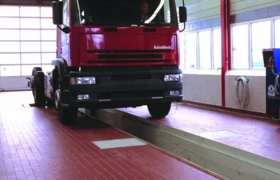 Стенд контроля состояния подвески и рулевого управления MAHA LMS 20/2