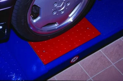 Стенд контроля состояния подвески и рулевого управления MAHA PMS 3/X