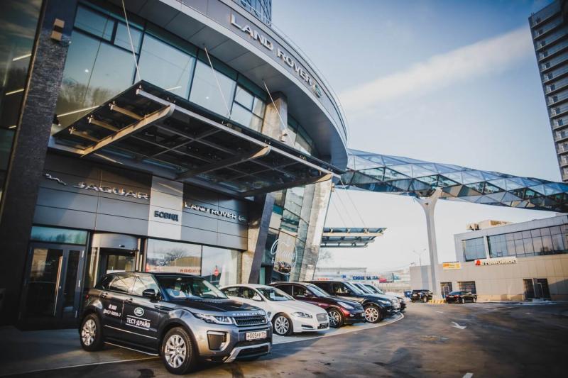 Дилерский центр JLR в Челябинске
