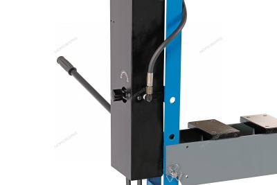 Пресс гидравлический напольный 15 т NORDBERG N3615F с ручным и ножным приводом