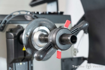 Балансировочный стенд ТехноВектор IPRO BM4