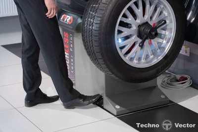 Балансировочный стенд ТехноВектор IPRO BM7